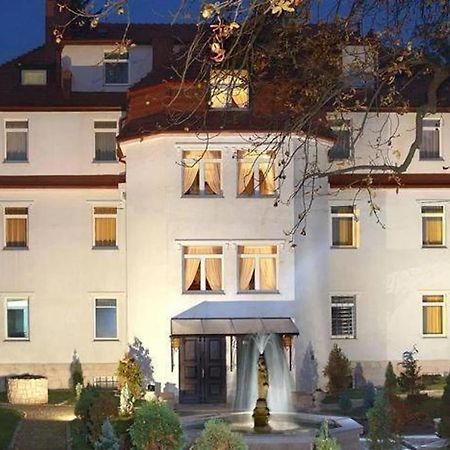 Viilla Rezidence Bed & Breakfast Кудова-Здрой Екстериор снимка
